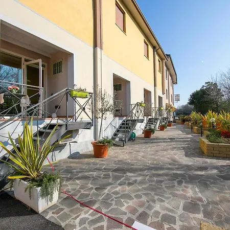 Yellow, Orange And Blue Desenzano Appartamento